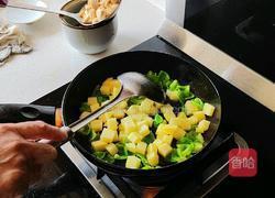 青椒土豆炒鸡丁的做法图解10