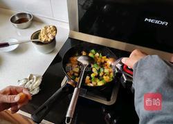 青椒土豆炒鸡丁的做法图解14