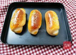 黄油面包(桑椹果酱)面包的做法图解1