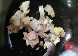 蒜苗回锅肉的做法图解2