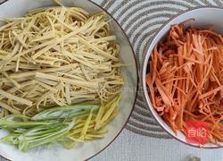 豆芽炒干豆腐的做法图解1