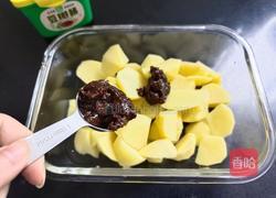  这样烤土豆不放一点油，超级健康！的做法图解3