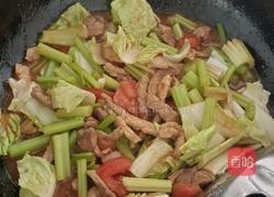 芹菜瘦肉炒面的做法图解7