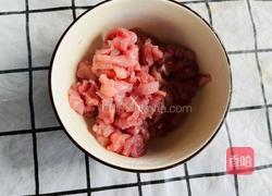 韭菜花炒肉丝的做法图解3