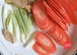 鲫鱼豆腐汤的做法图解3