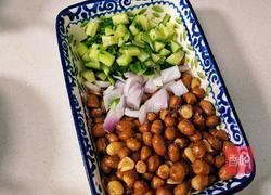 陈醋花生的做法图解1