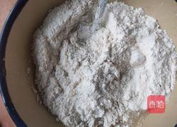 椰蓉蔓越莓螺旋酥(纯手工)的做法图解2