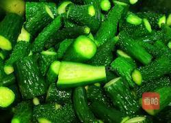 自制爽口酱黄瓜咸菜的做法图解1
