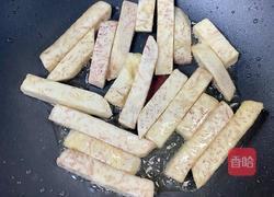 香芋焖排骨的做法图解2