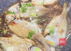 香煎黄脚腊的做法图解6