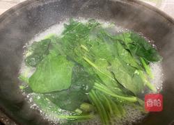 滑肉菠菜汤的做法图解5
