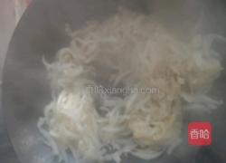 酸菜巴沙鱼的做法图解9