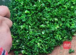 荠菜春卷的做法图解2