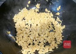 韭菜鸡蛋烫面包子的做法图解3