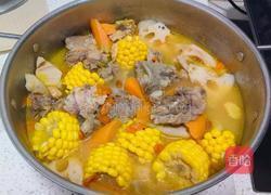 莲藕玉米炖排骨的做法图解5