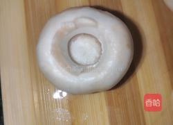 马蹄虾滑口蘑的做法图解1