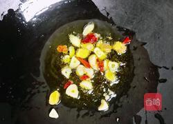 爆炒河虾的做法图解1