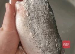 清蒸鲈鱼的做法图解1