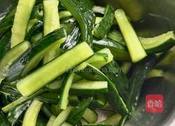 凉拌瓜条的做法图解10