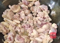 客家田螺焖鸭的做法图解1