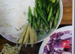 凉薯丝炒鸭子的做法图解1