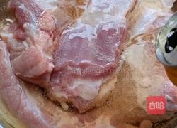 脆皮五花肉的做法图解1