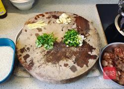 腊味煲仔饭的做法图解2