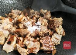 牛肉萝卜煲的做法图解3