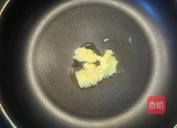 奥利奥草莓雪花酥的做法图解2