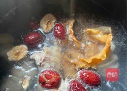 鱼胶淮山鸡汤的做法图解3