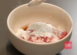 双菇烩冬笋的做法图解2