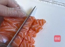 三文鱼牛油果拌饭的做法图解1