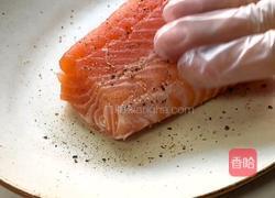 三文鱼菌菇蒸饭的做法图解1