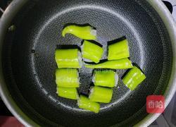 尖椒酿虾滑的做法图解1