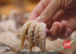 黑松露酱土豆烩章鱼的做法图解1