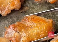 菠萝鸡腿排～当鲜嫩鸡腿排遇上热带菠萝的甜，夏日限定最佳CP！的做法图解3