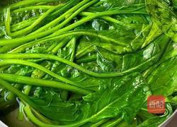 黑松露口蘑菠菜蛋饼的做法图解1