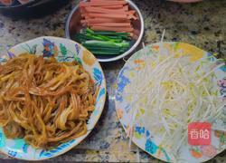 三丝炒河粉的做法图解4