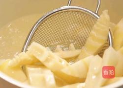 春笋焖鸡煲的做法图解1