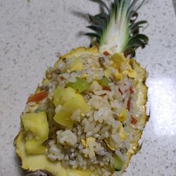 菠萝炒饭的做法[图]