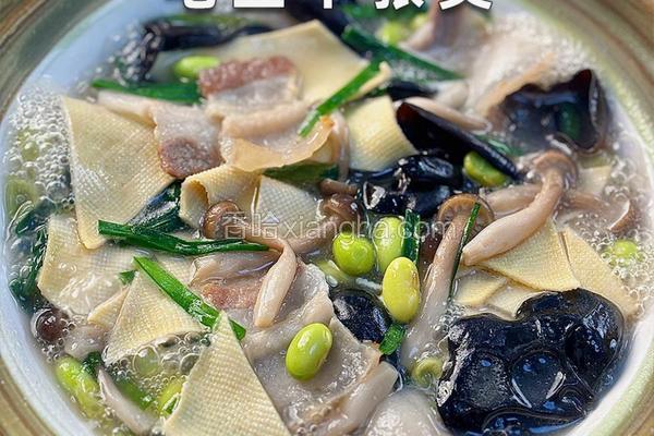 一口鲜掉眉！毛豆千张煲的春日味觉狂欢