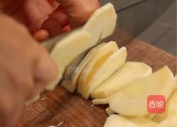 双菇烩冬笋：春日餐桌上的味觉盛宴的做法图解1