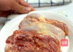 在家蒸出米其林级桑拿鸡，鲜掉眉毛的神仙吃法的做法图解1