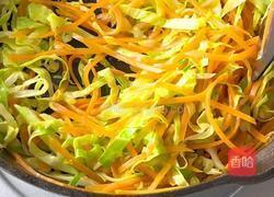 黑松露包菜虾仁烘蛋的做法图解5