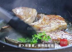 黑松露香煎小羊排的做法图解3