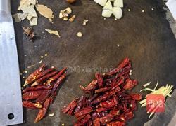 螺蛳牛排煲的做法图解4