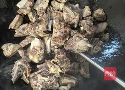 螺蛳牛排煲的做法图解5