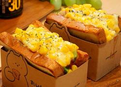 玉米芝士香肠三明治