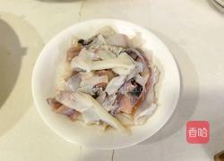 鱿鱼炒豆角的做法图解3