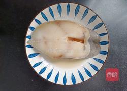清蒸银鳕鱼的做法图解2